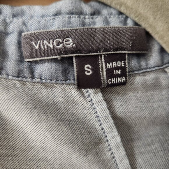 Vince Women's Chambray Light Blue Button Up Shirt Size Small - Picture 3 of 5